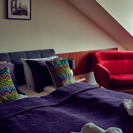 Srebrna Gora 여관 2*