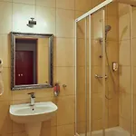 Värdshus Srebrna Gora 2*
